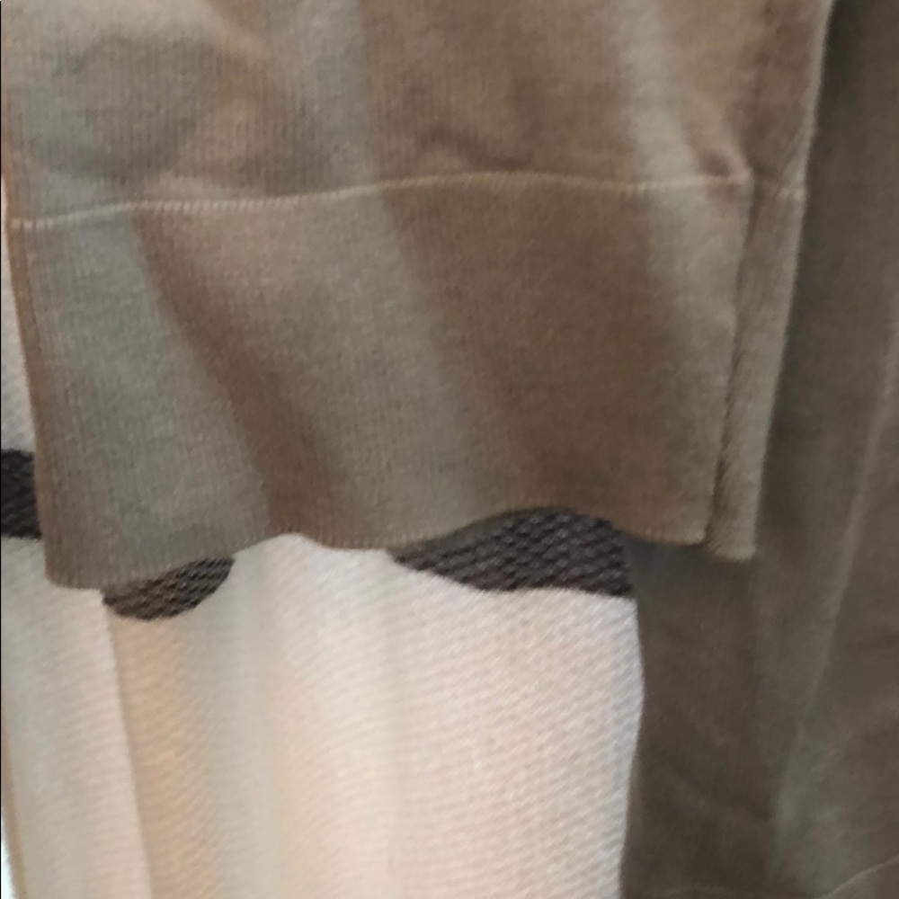Perry Ellis sweater - Picture 2 of 4